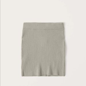 NWT Abercrombie mini sweater skirt